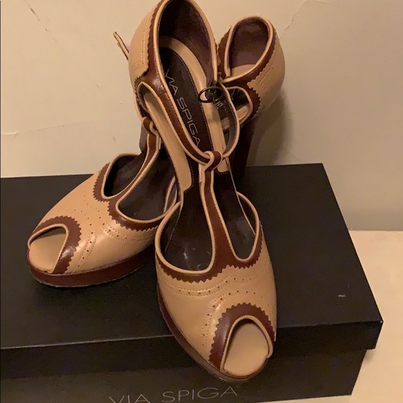 VIA SPIGA ** Patent Leather Heels  ** Ankle Strap - Picture 2 of 8